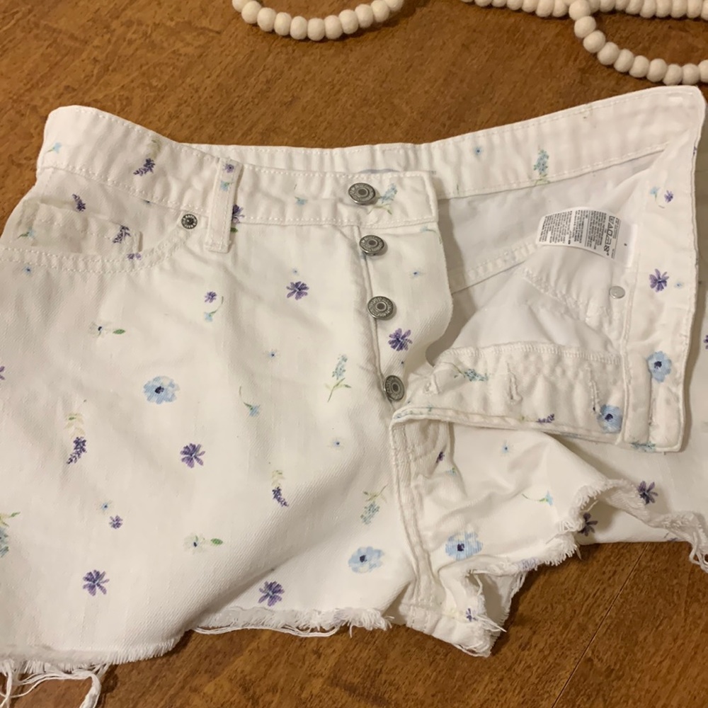 WHITE DENIM  🌸 White Jeans • Floral Shorts • Cheeky • High Rise • Button Fly